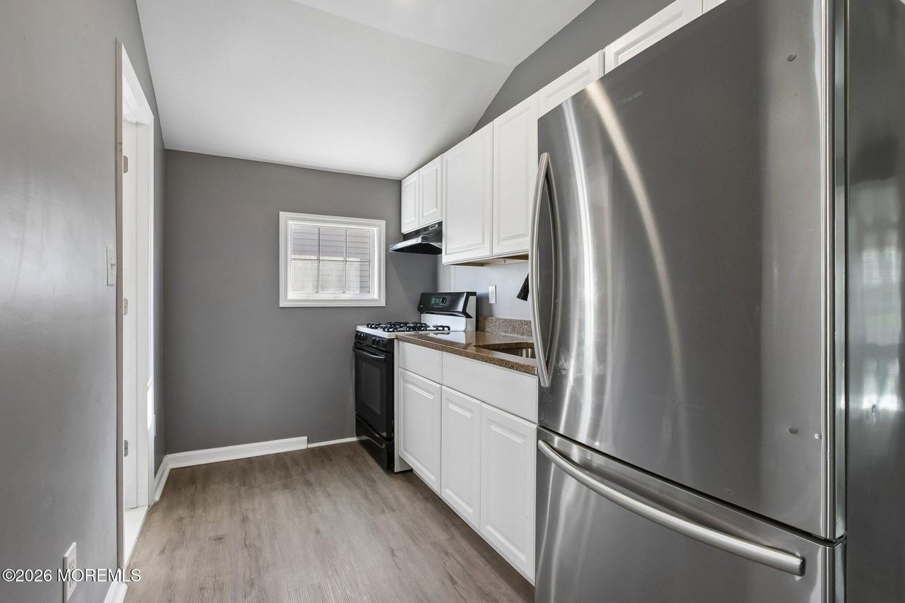 209 Hilltop Blvd - Photo 4 of 15