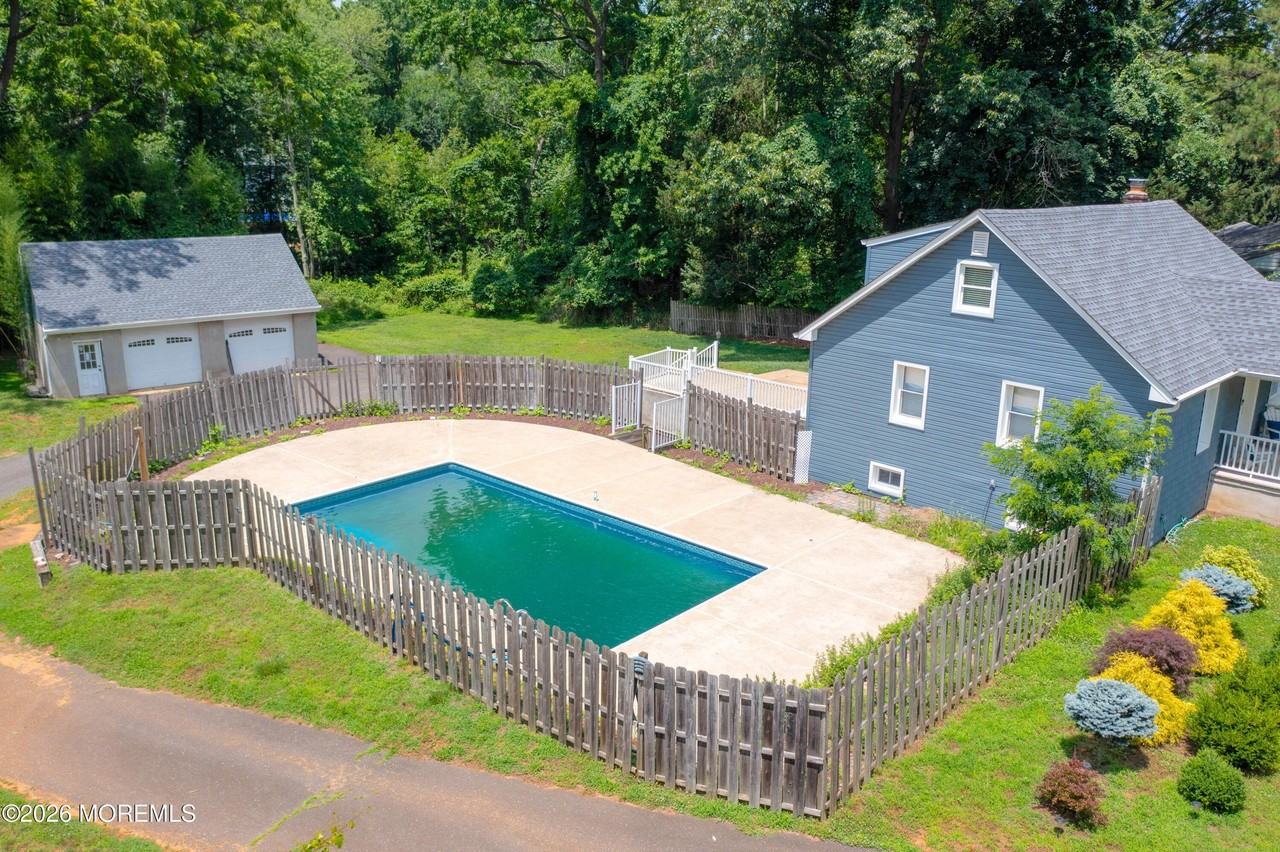 65 Hurleys Ln - Photo 5 of 37