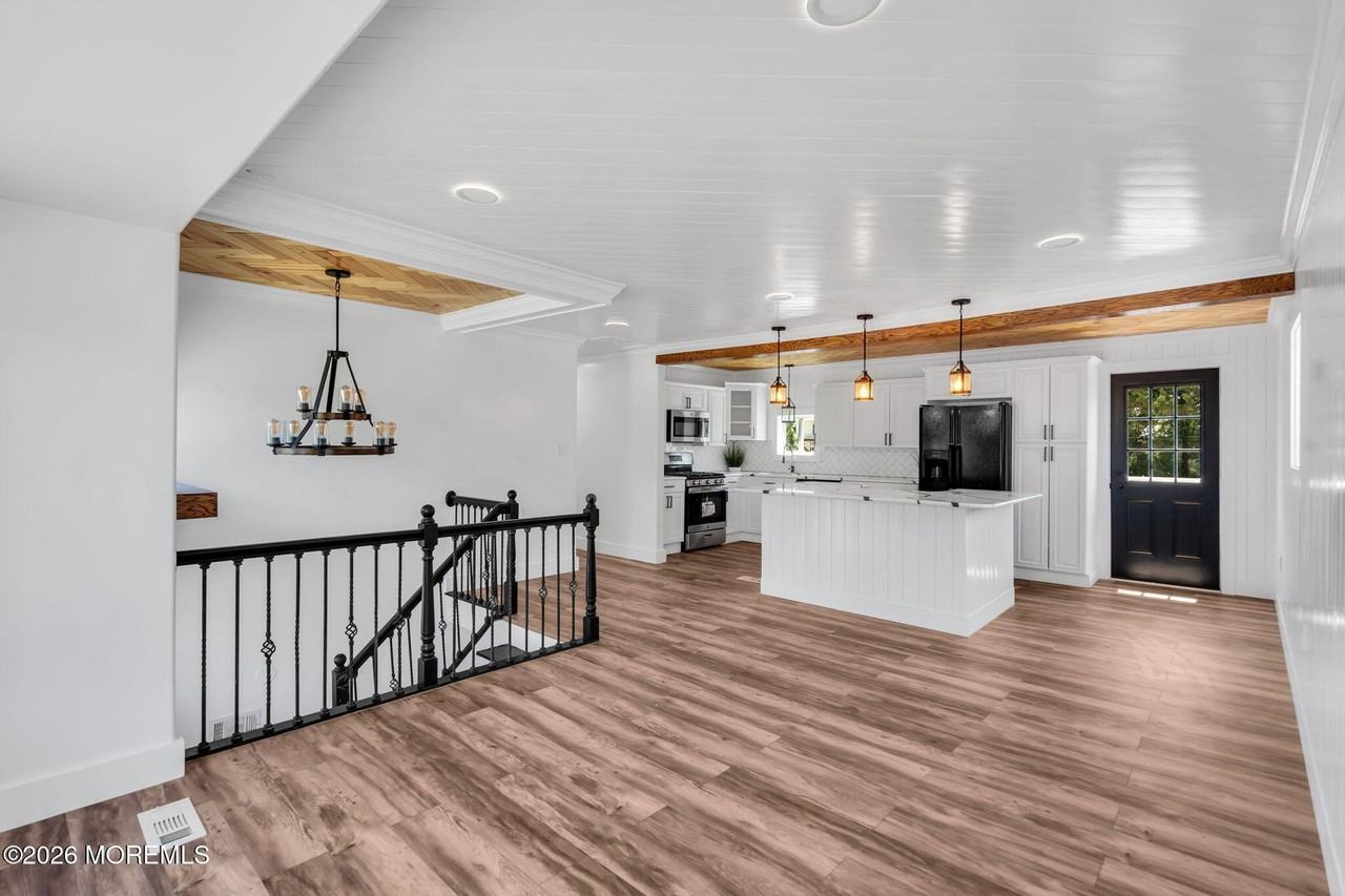 24 Woodlark Rd - Photo 4 of 29