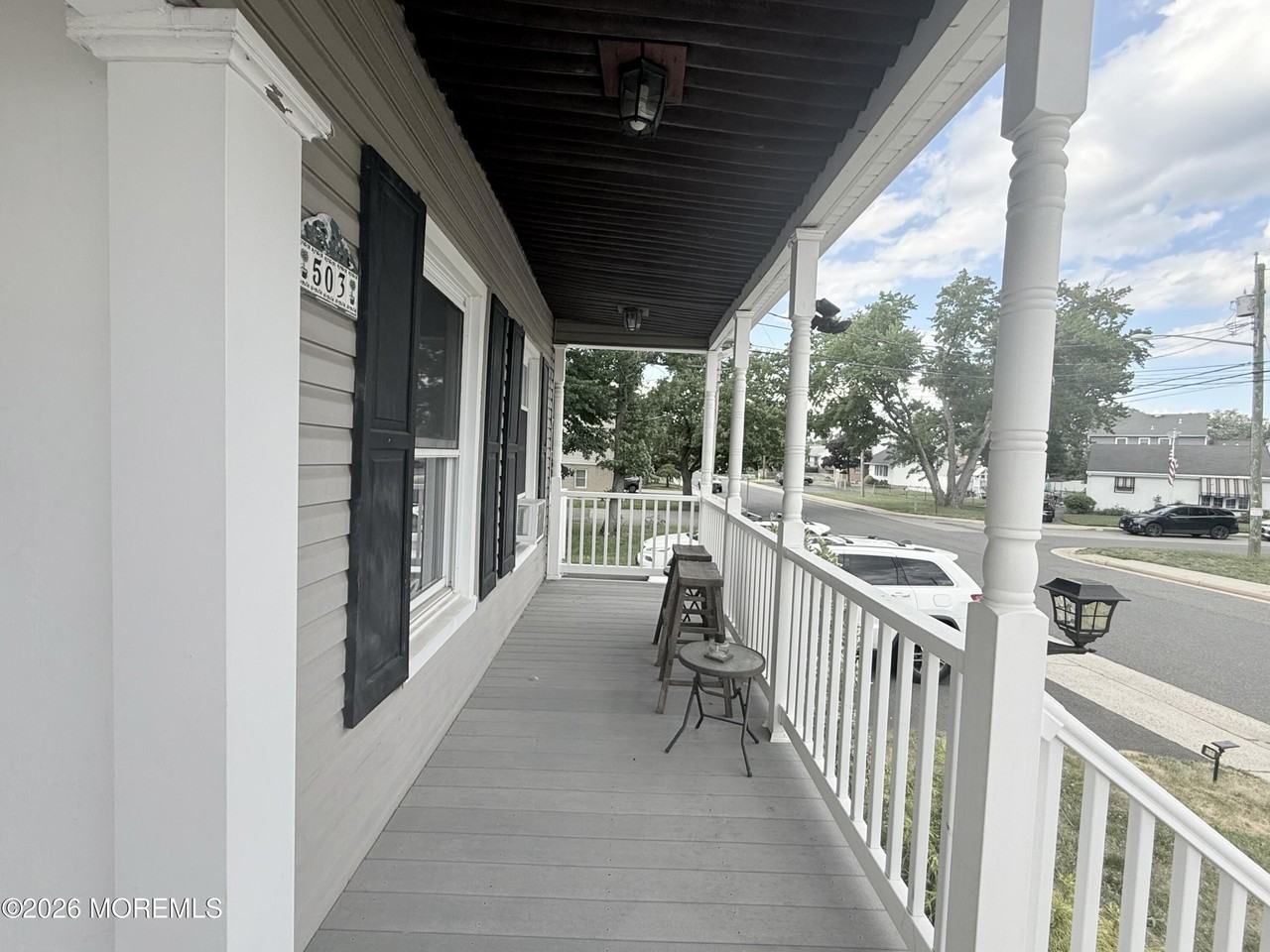 503 Dock St - Photo 4 of 44