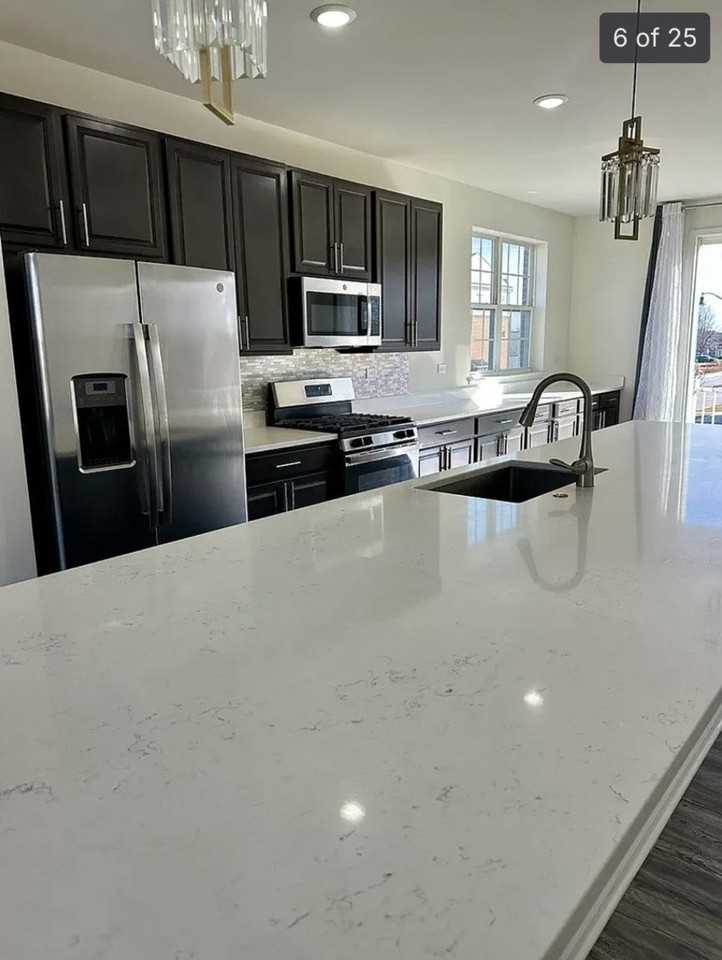2949 Reflection Dr - Photo 5 of 23