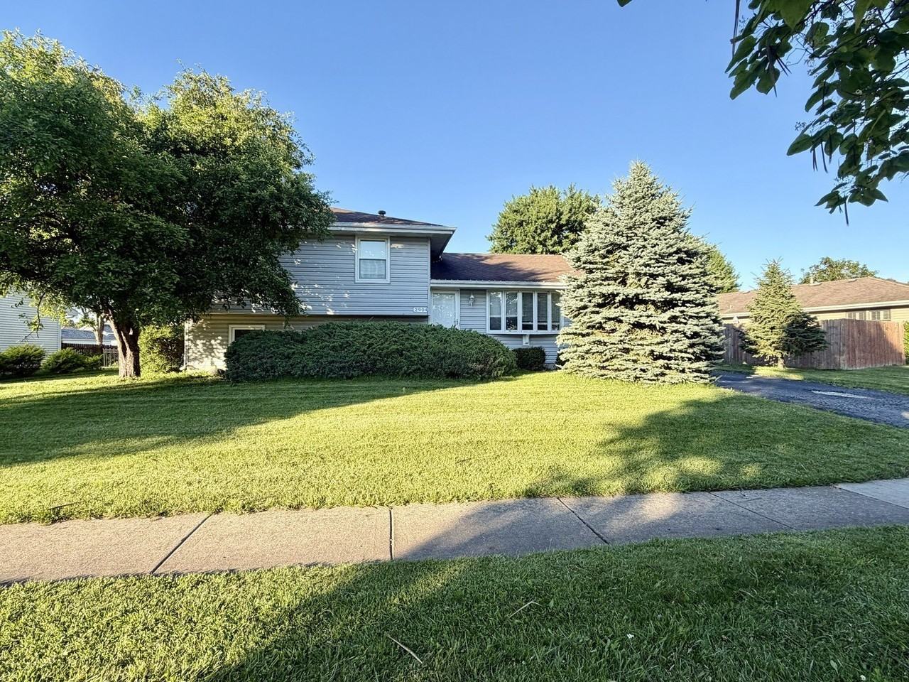 2904 Frank Turk Dr