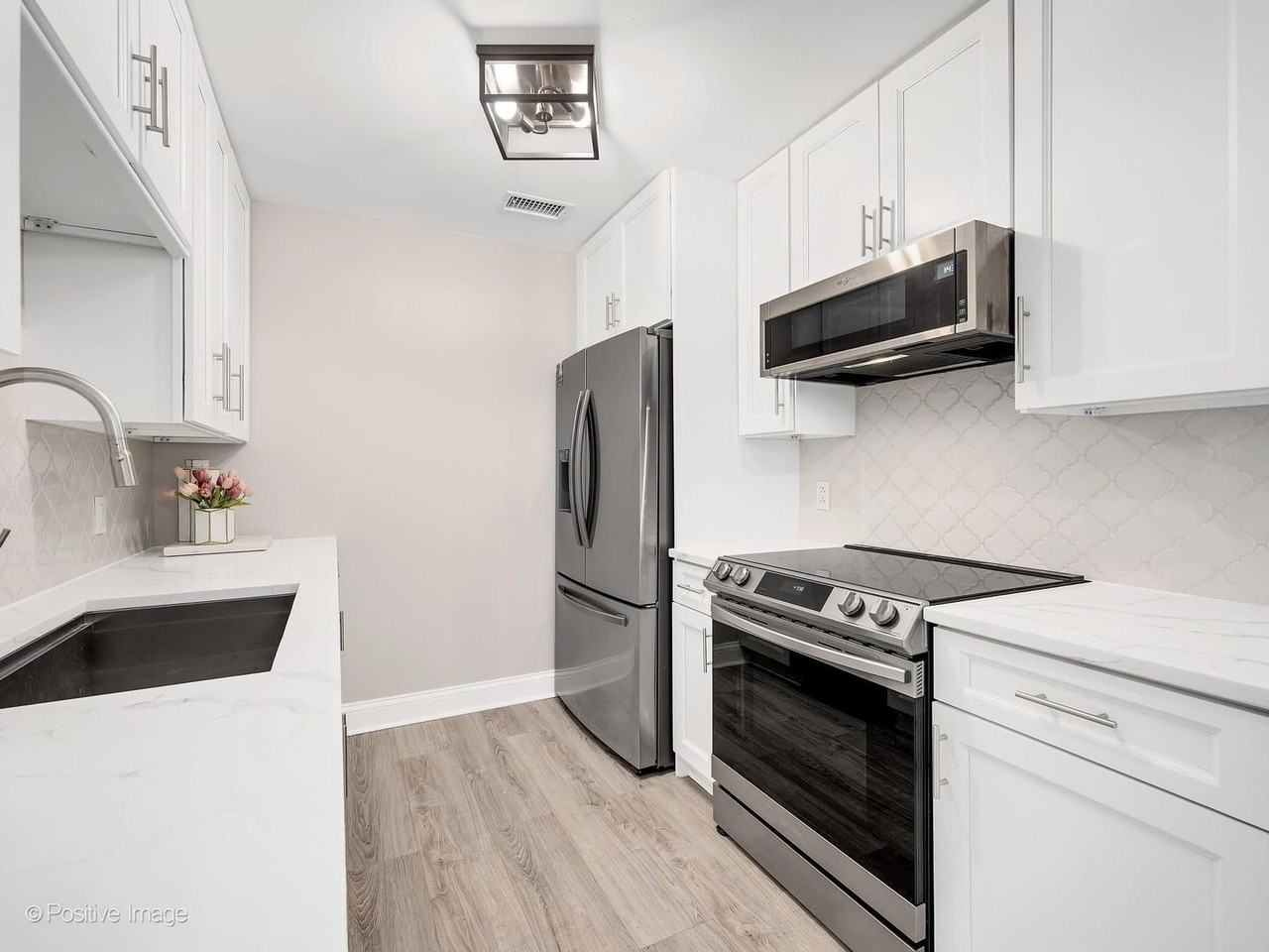 6176 Knoll Lane Ct #203 - Photo 3 of 20