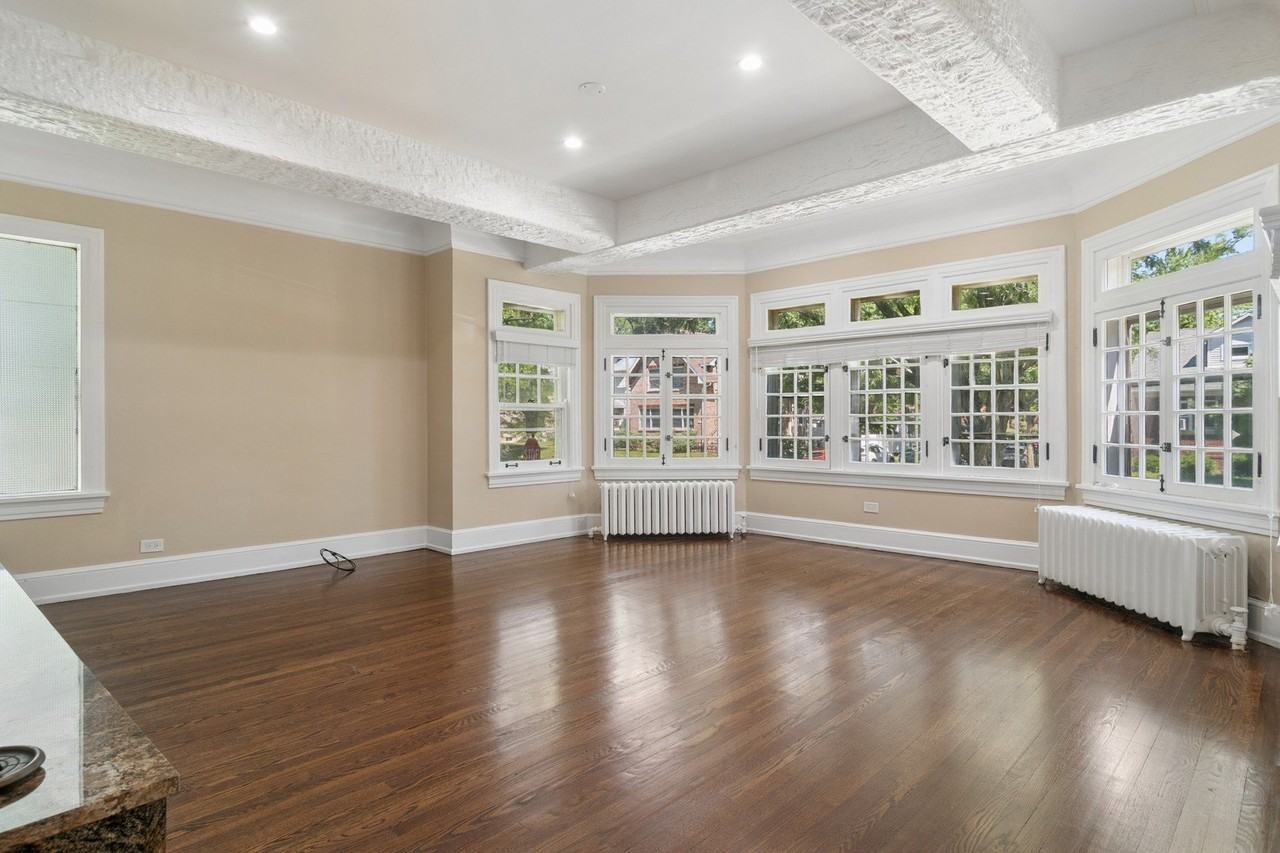 2247 W Estes Ave #1 - Photo 5 of 16