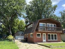 featured image of 103 N Greenfield Ave