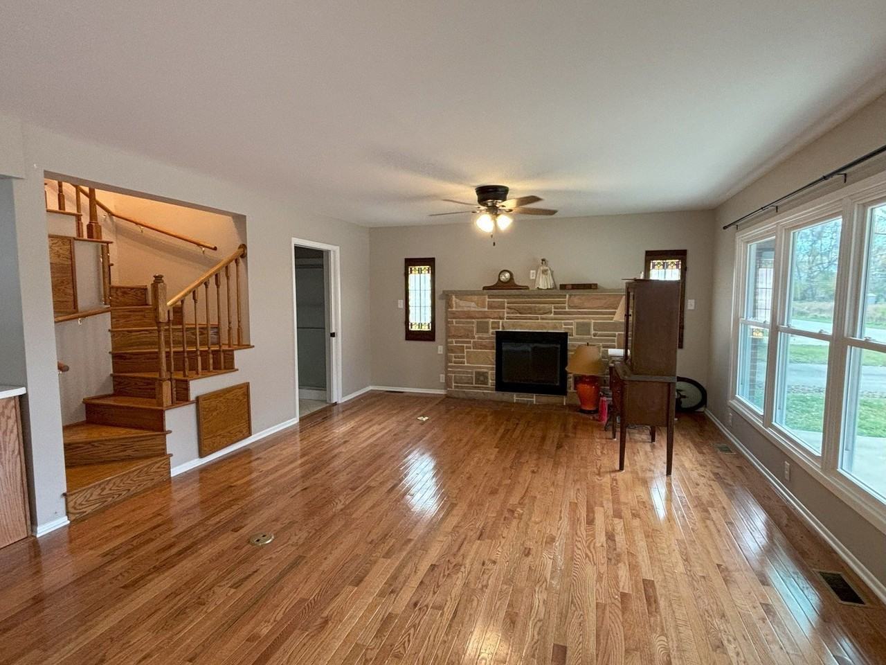 103 N Greenfield Ave - Photo 5 of 21