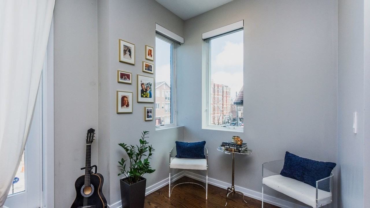 1345 W Huron St #2 - Photo 5 of 10