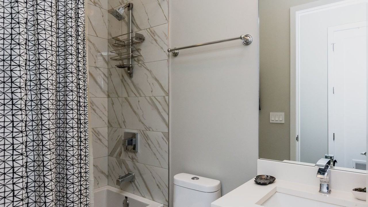 1345 W Huron St #2 - Photo 6 of 10