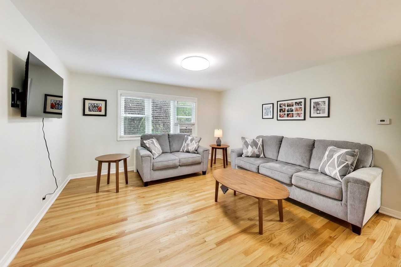 6407 N Normandy Ave #2N - Photo 3 of 17