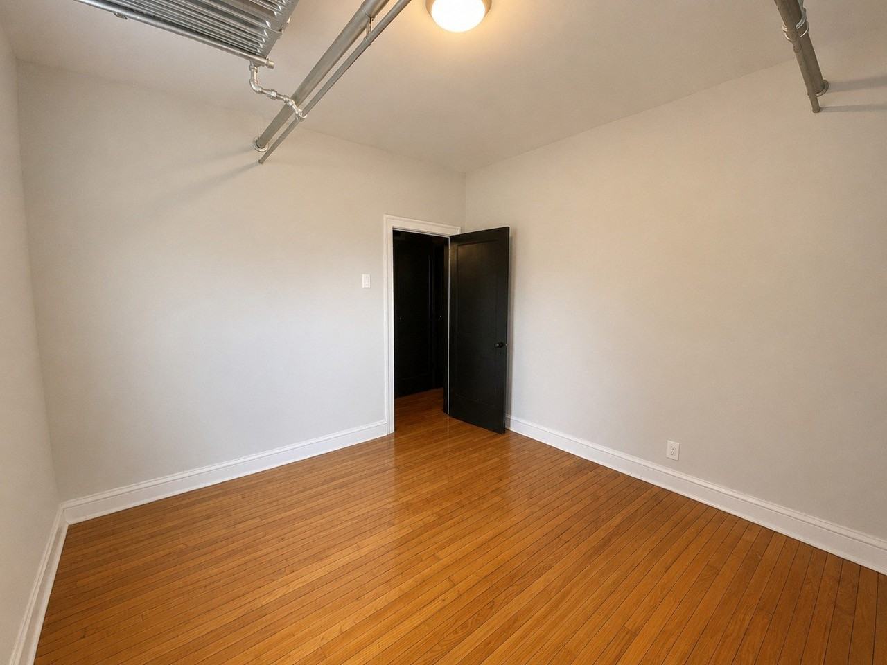 5542 W Leland Ave #G - Photo 5 of 9