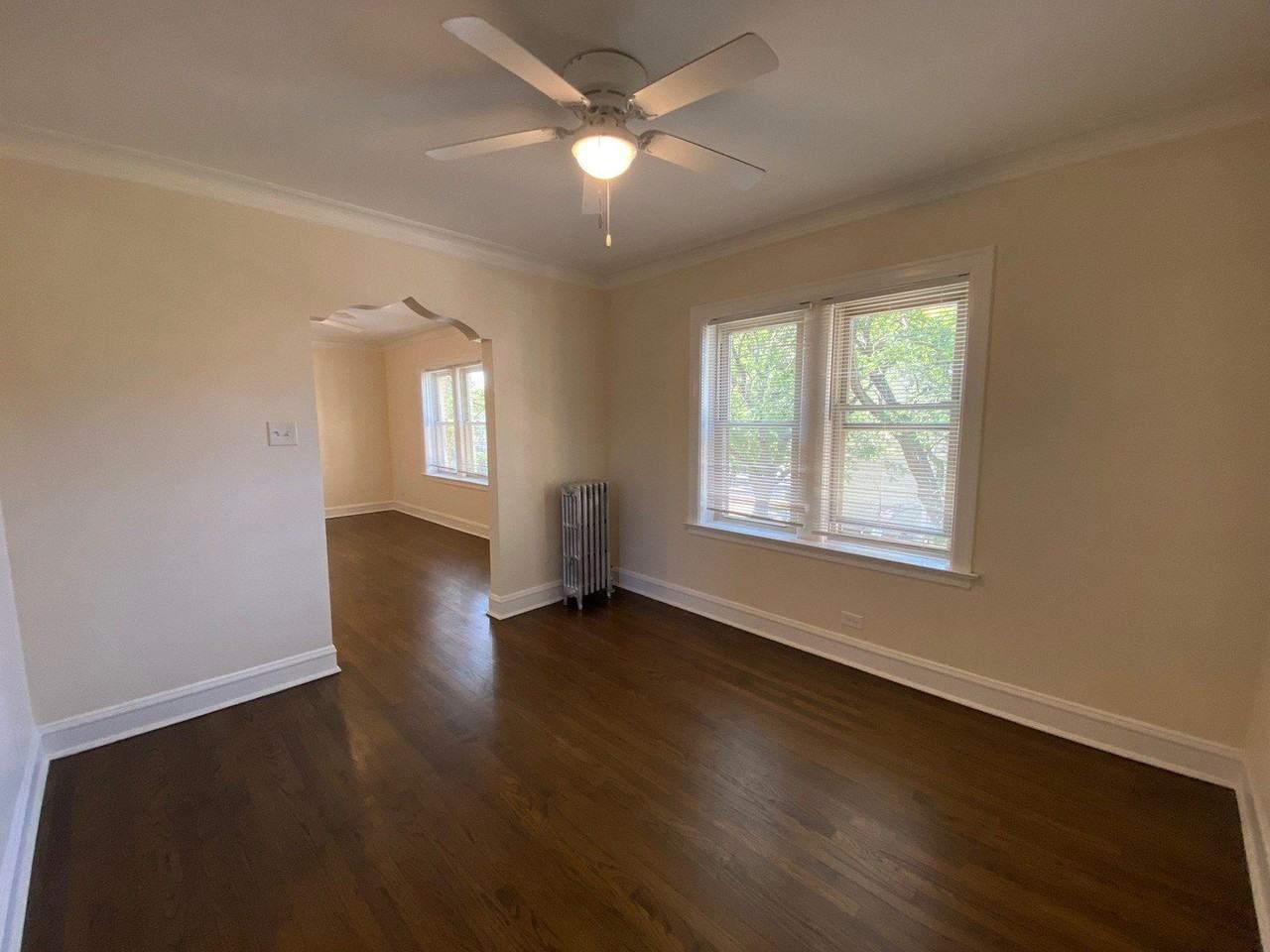 5230 N Rockwell St #2 - Photo 6 of 13