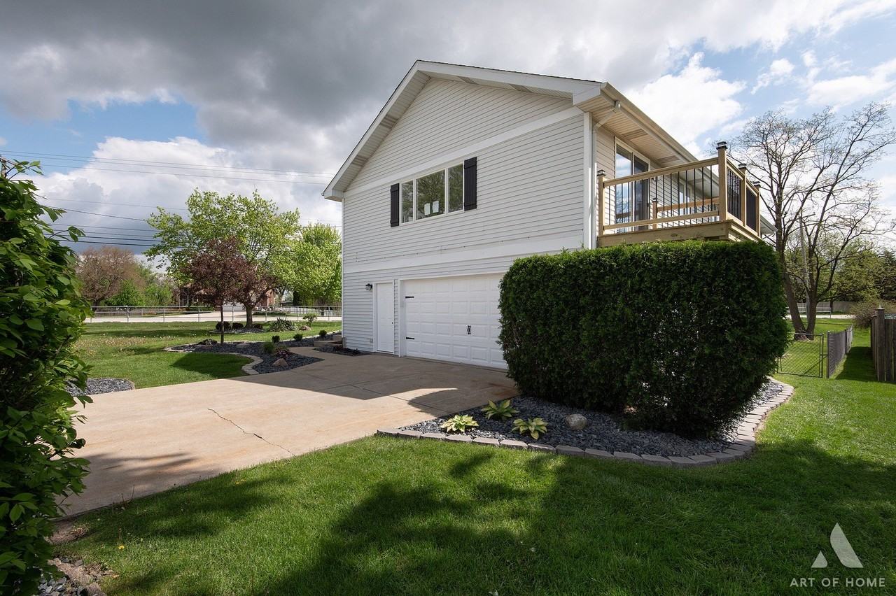 1170 Mccarthy Rd - Photo 4 of 42