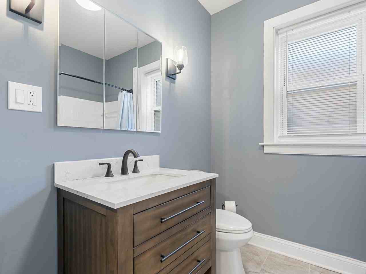 7649 S Yates Blvd #3 - Photo 2 of 11