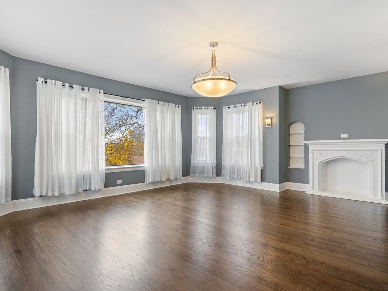 7649 S Yates Blvd #3 - Photo 4 of 11