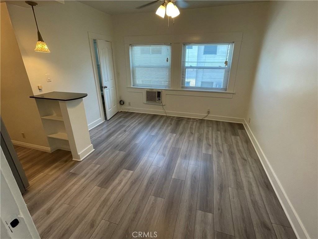 421 N Euclid Ave - Photo 2 of 15