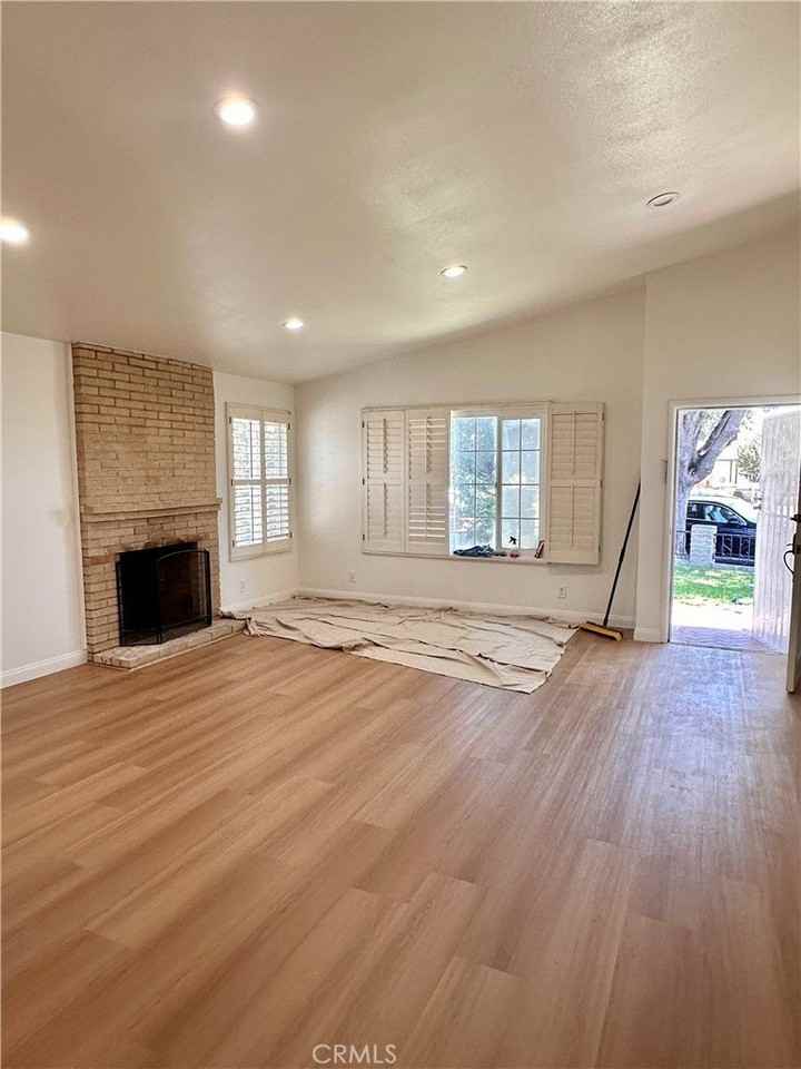 13040 Cantrece Ln - Photo 4 of 24