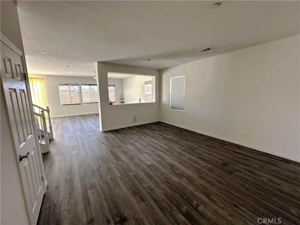 15176 Sheridan Ct - Photo 5 of 17