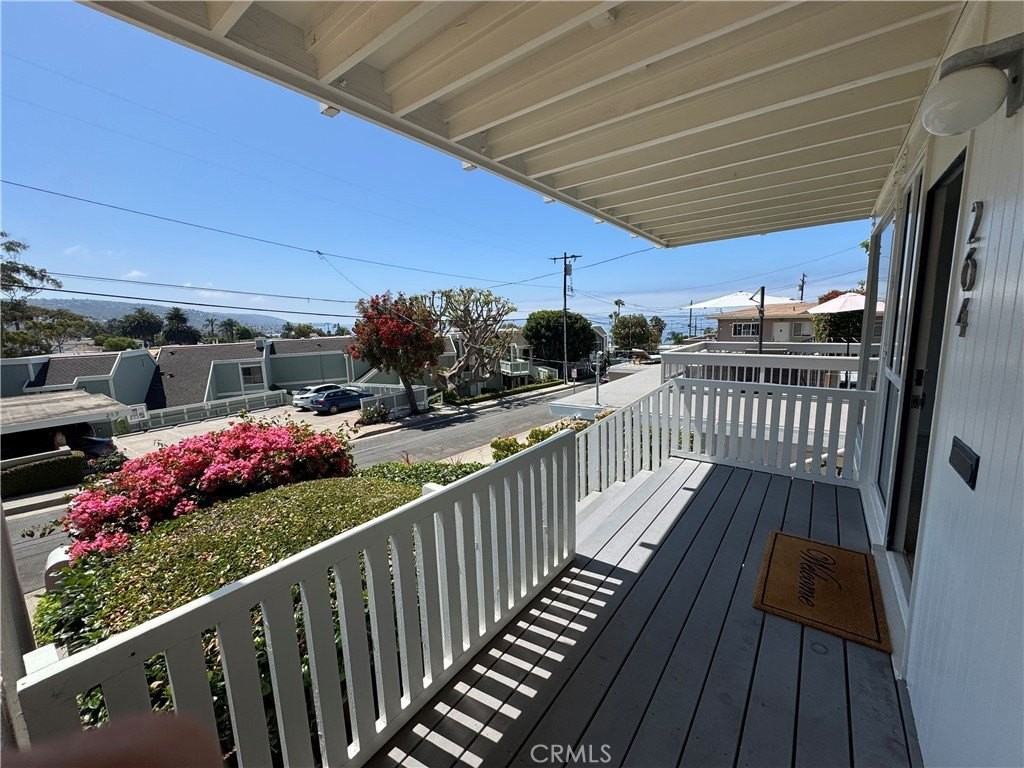 264 Dolphin Way - Photo 3 of 22
