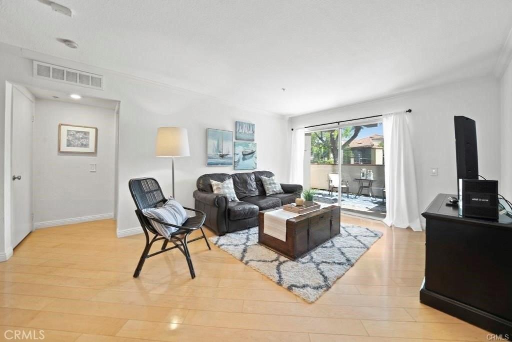8522 E Baker Hill Rd #B - Photo 5 of 32