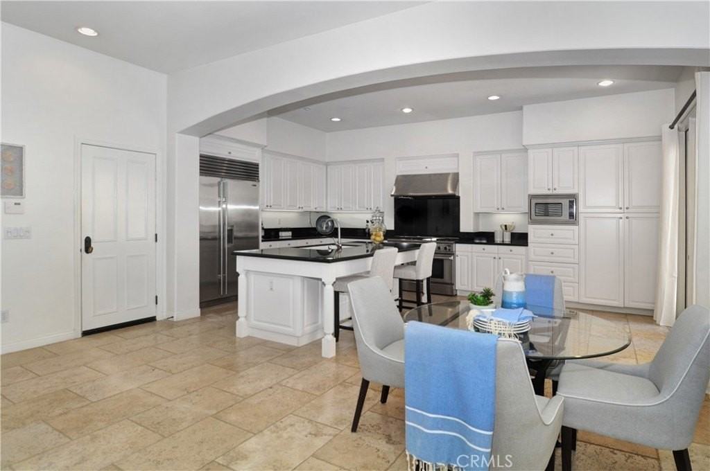 21314 Balerma Ln - Photo 6 of 15