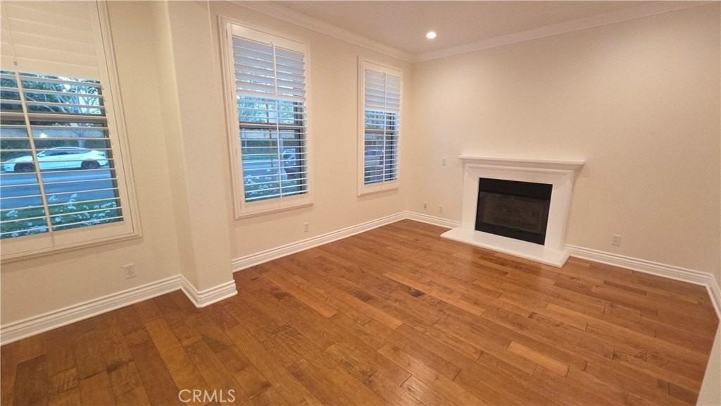 89 Winding Way - Photo 2 of 18