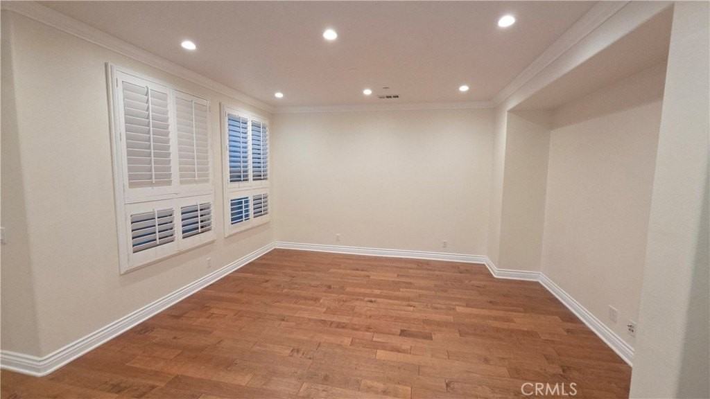 89 Winding Way - Photo 4 of 18