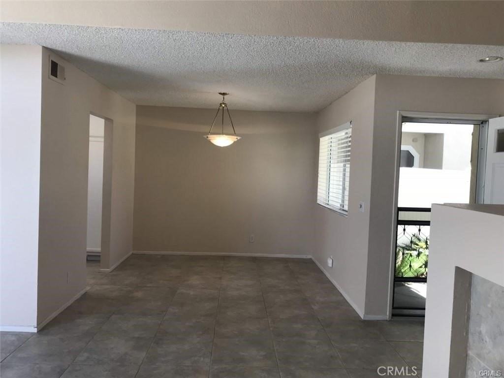 27736 Falkirk #160 - Photo 3 of 9