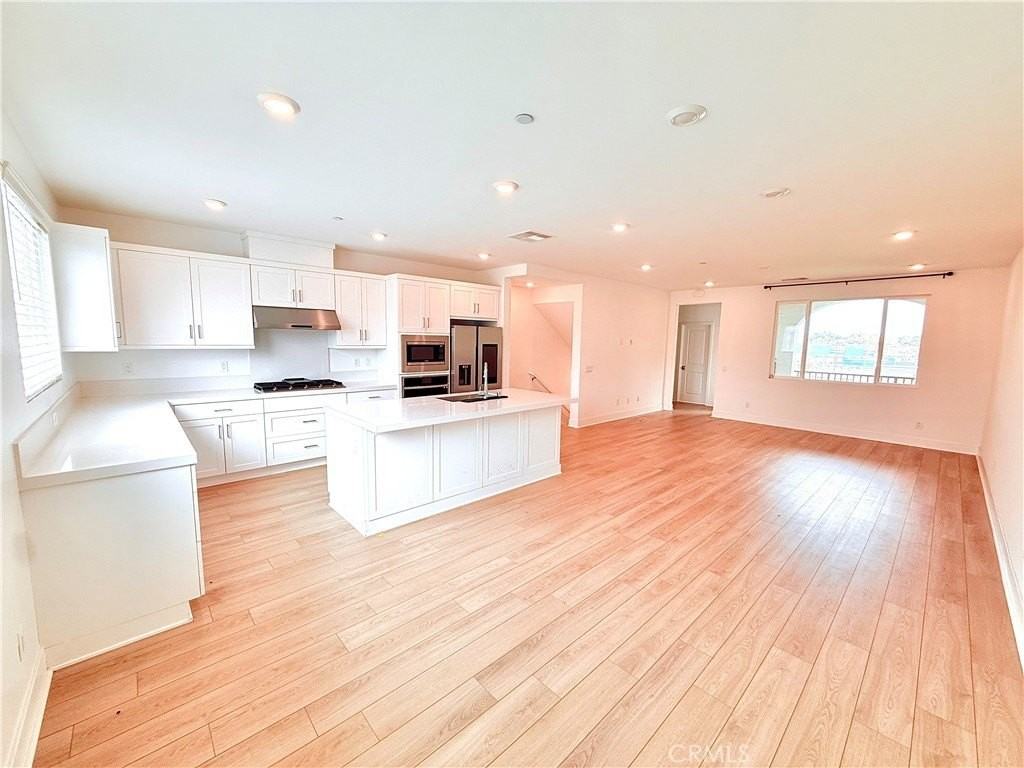 2750 W 182nd St #111 - Photo 2 of 20