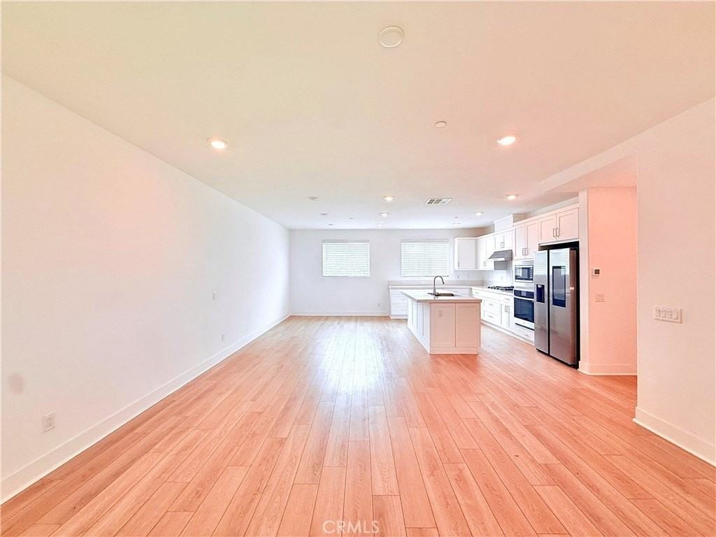 2750 W 182nd St #111 - Photo 5 of 20