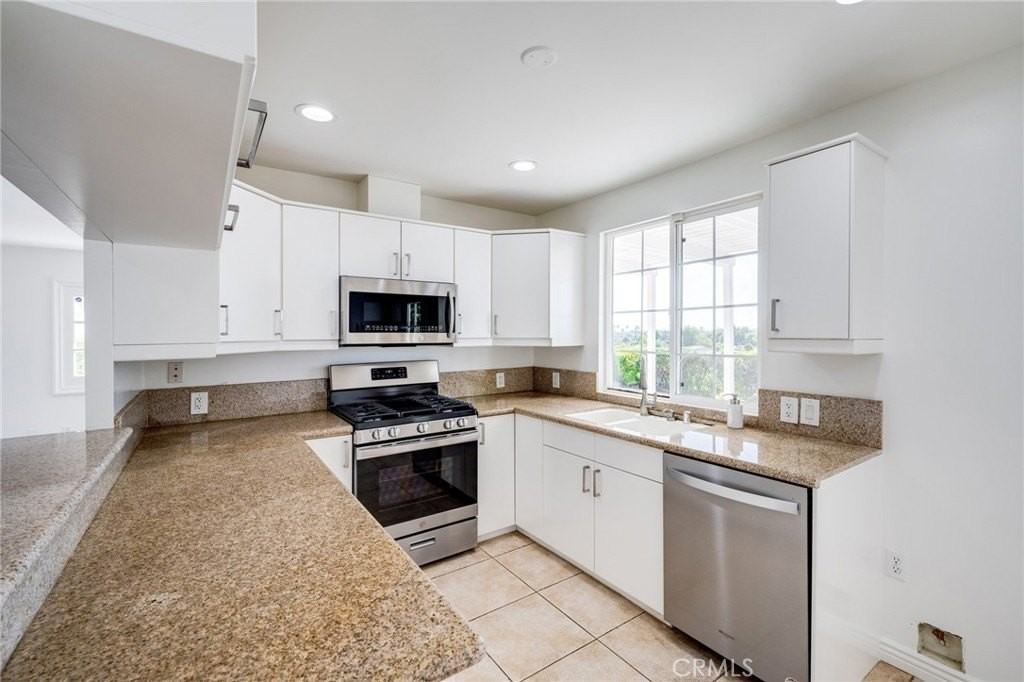 7126 Atheling Way - Photo 4 of 26