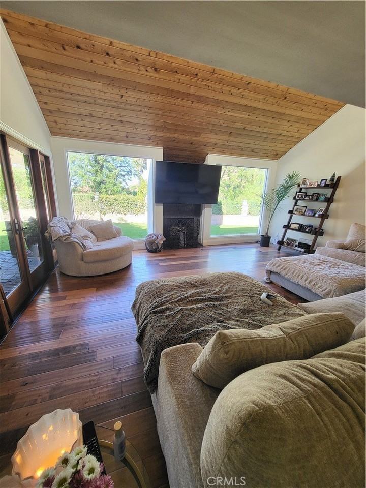 191 Dapplegray Rd - Photo 4 of 30