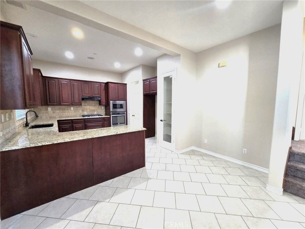 4512 Luigl Ct - Photo 3 of 15