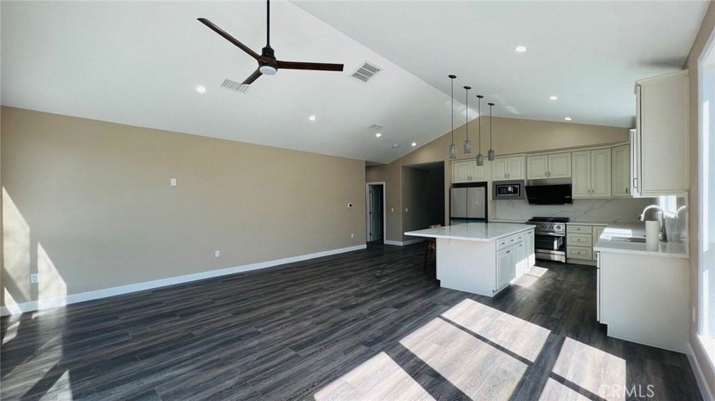 17621 De Oro Pl - Photo 4 of 23