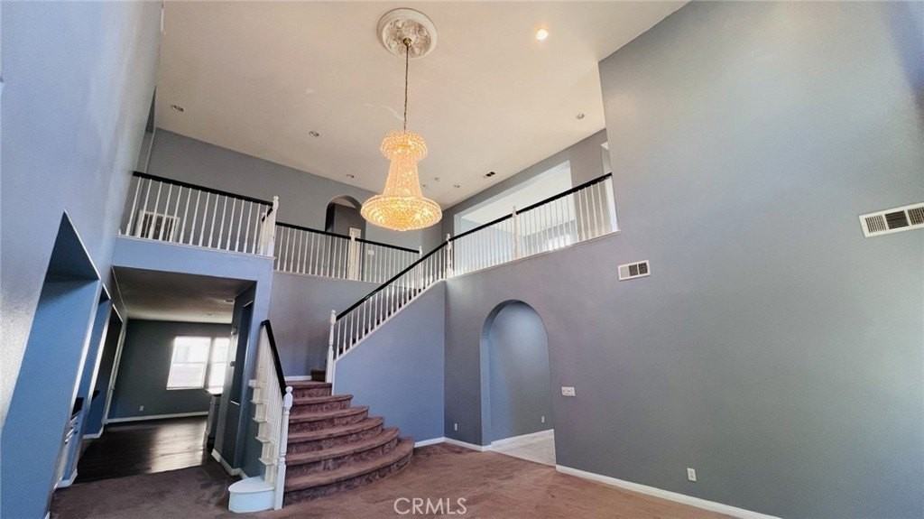 7638 Stonegate Dr - Photo 3 of 22