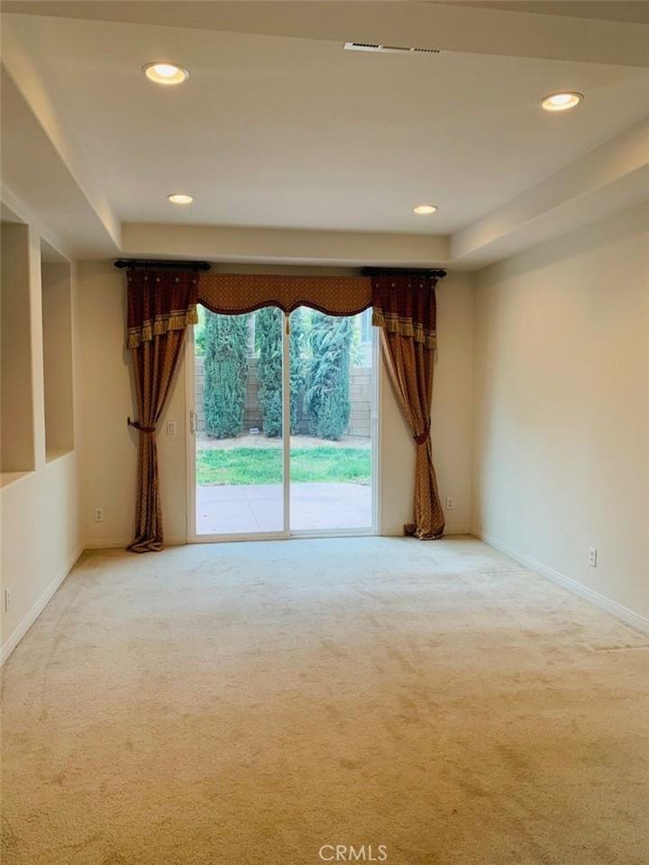 7638 Stonegate Dr - Photo 6 of 22