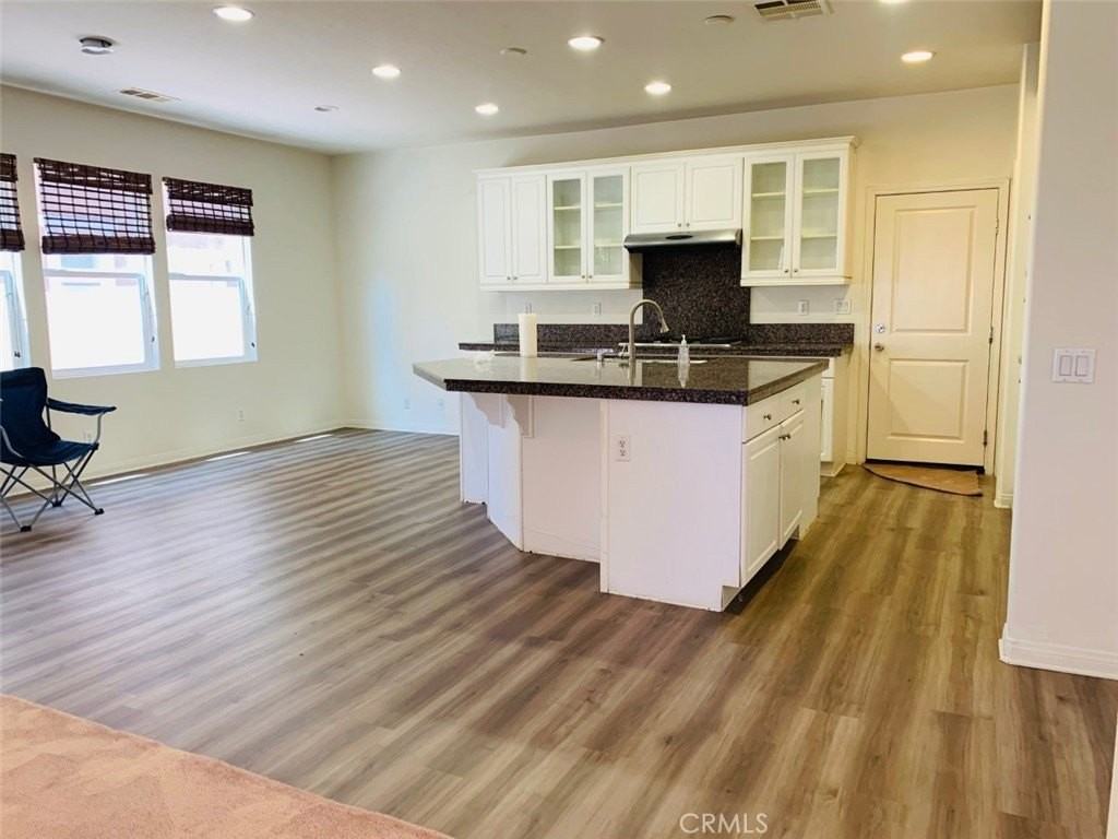 7638 Stonegate Dr - Photo 7 of 22