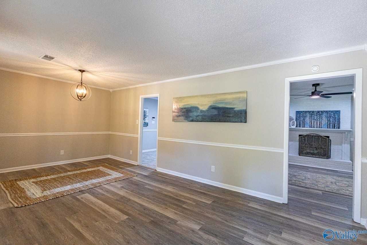 1220 Kathy Ln Sw - Photo 2 of 18