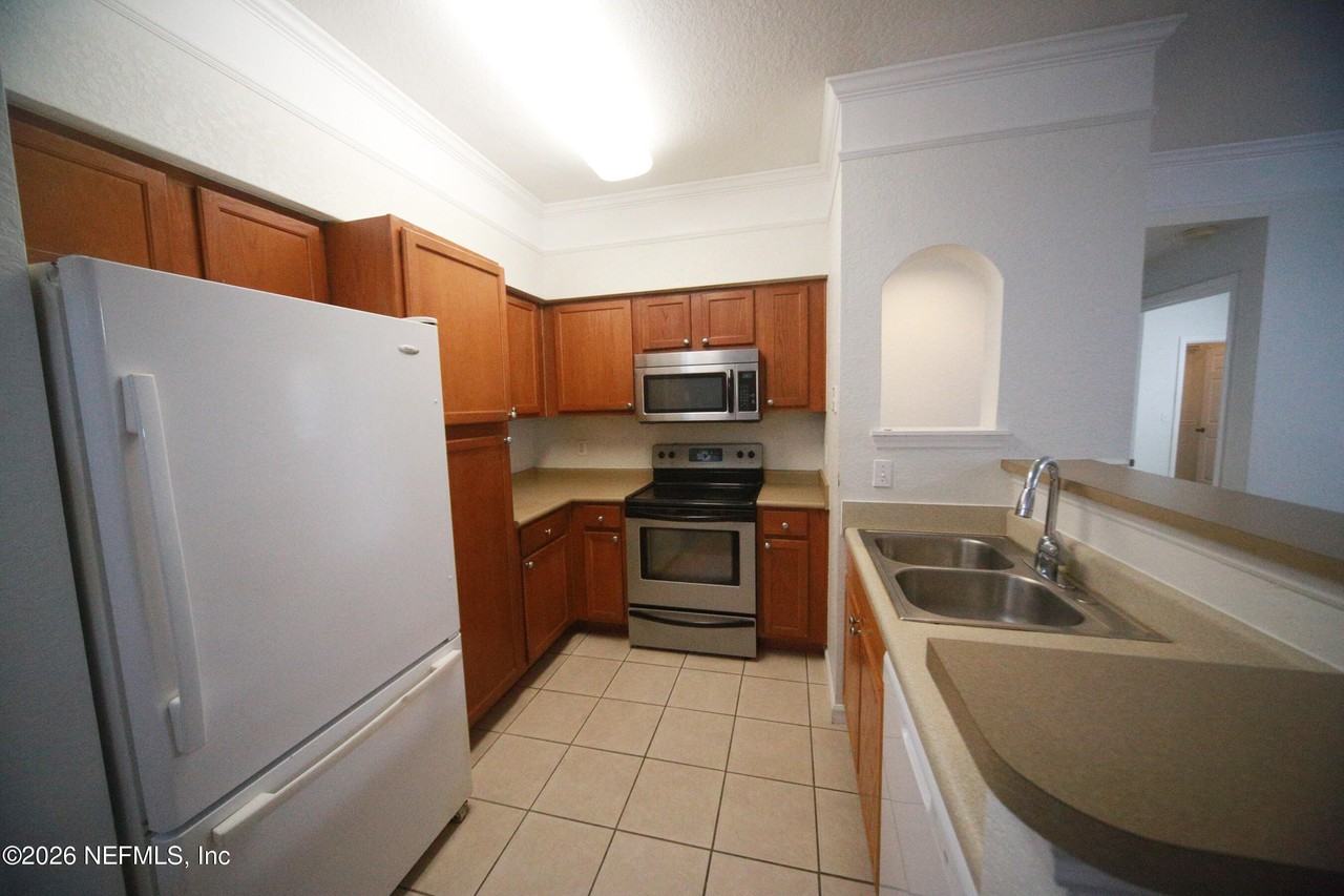 8550 Touchton Rd #2117 - Photo 5 of 16