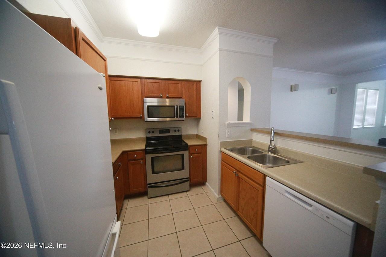 8550 Touchton Rd #2117 - Photo 6 of 16