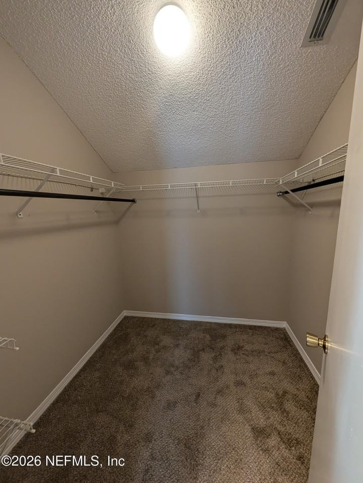 8175 Dunbarton Ct - Photo 5 of 9