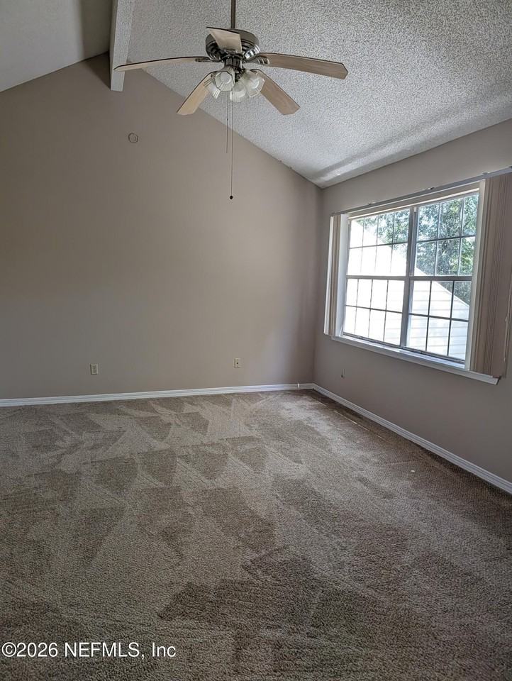 8175 Dunbarton Ct - Photo 6 of 9