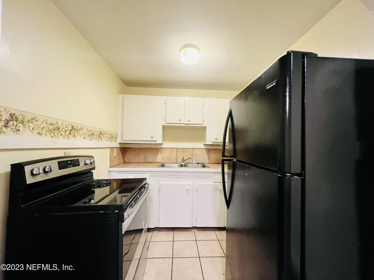 708 Shearer Ave #2 - Photo 7 of 13