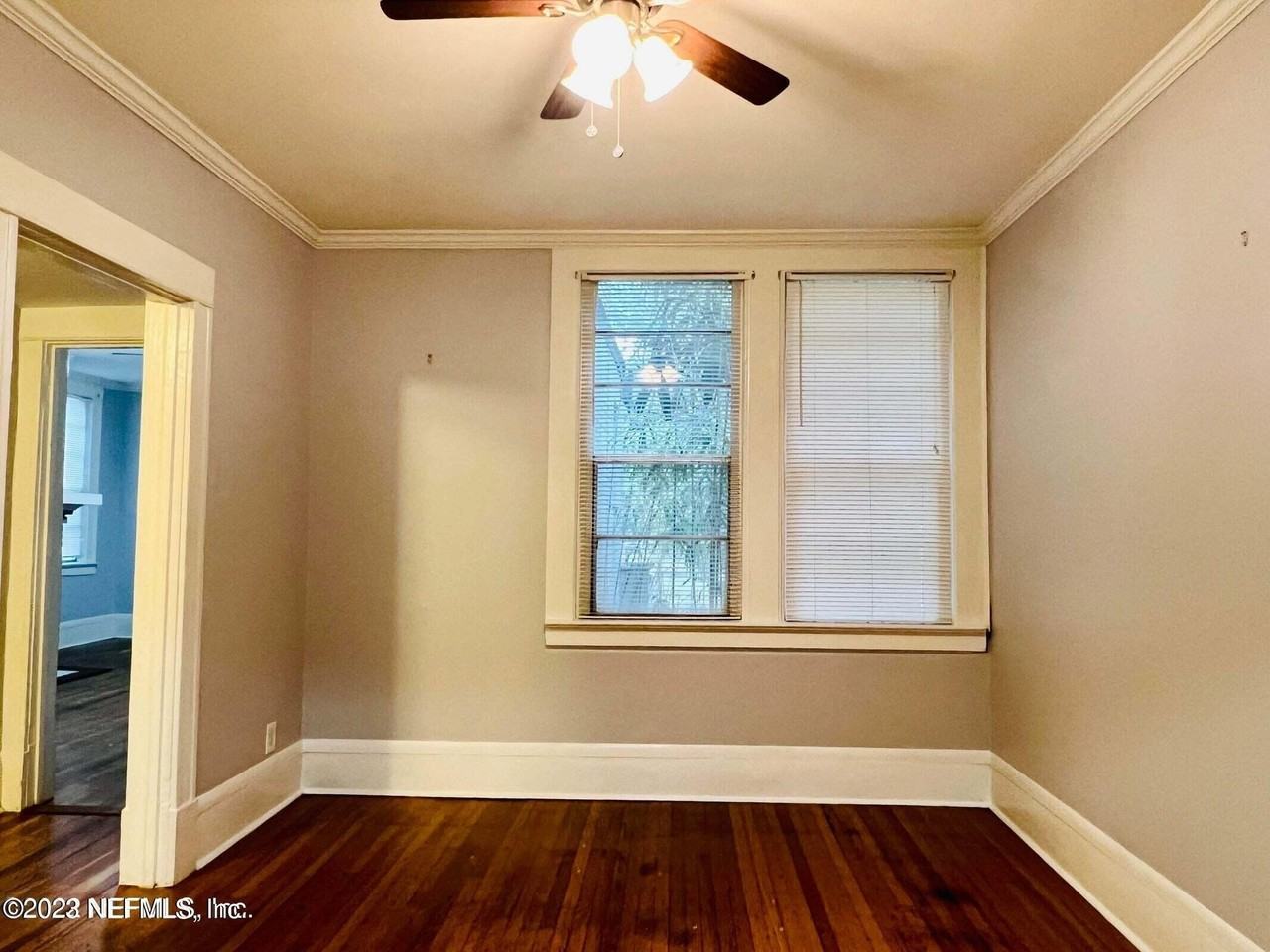 2302 College St - Photo 6 of 19
