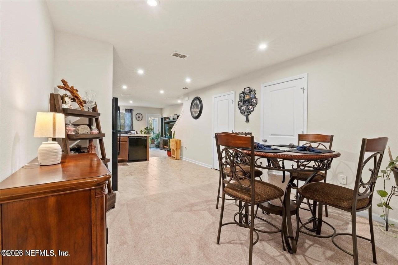 5893 Creekside Crossing Dr - Photo 5 of 19