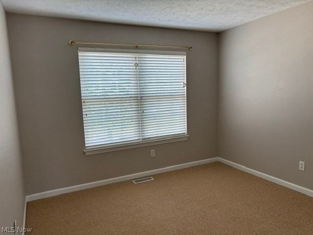 33199 Ambleside Dr - Photo 5 of 48
