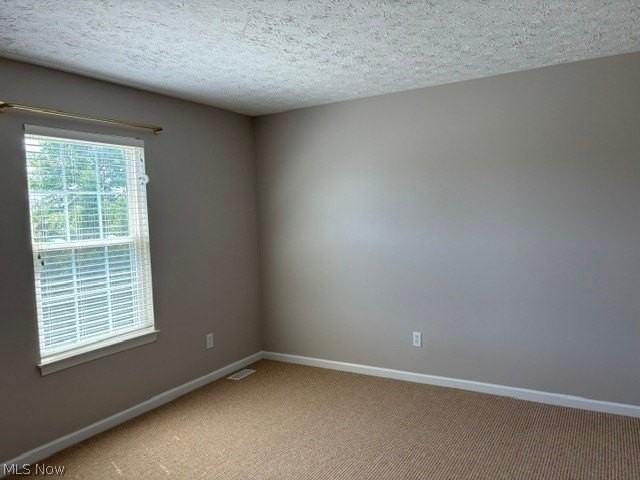 33199 Ambleside Dr - Photo 6 of 48