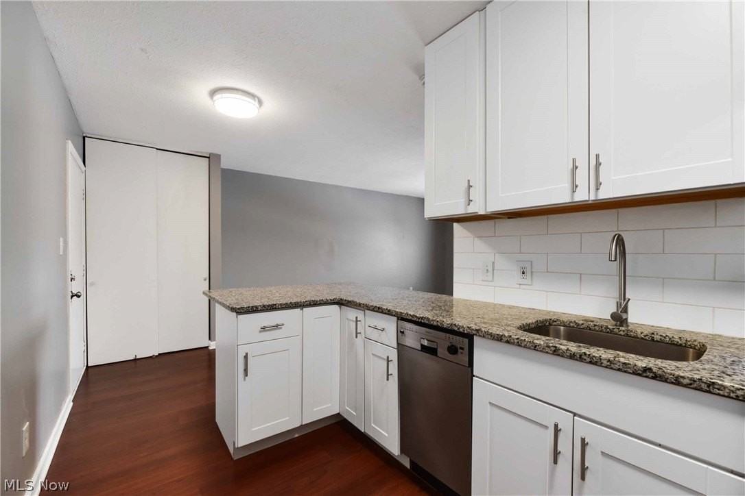 25735 Lorain Rd #506 - Photo 5 of 19