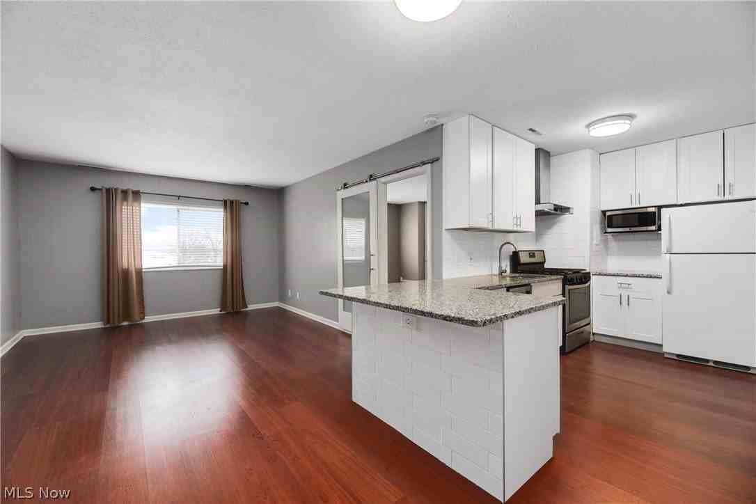25735 Lorain Rd #506 - Photo 6 of 19