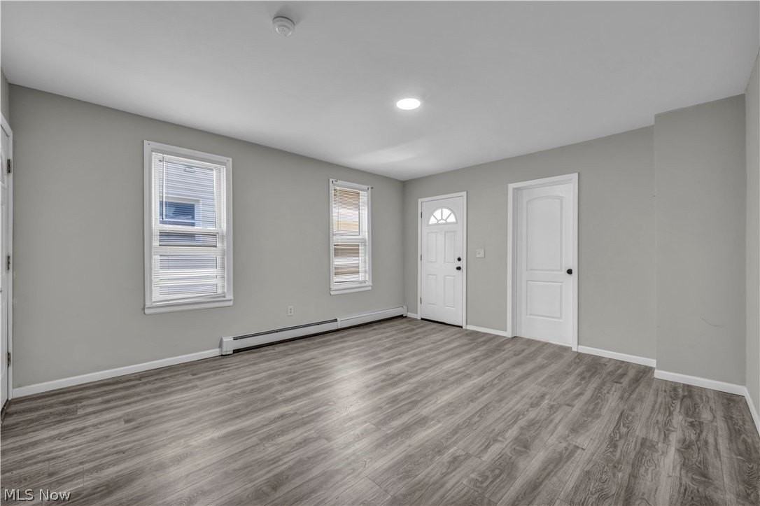 3010 Daisy Ave #UP - Photo 2 of 22