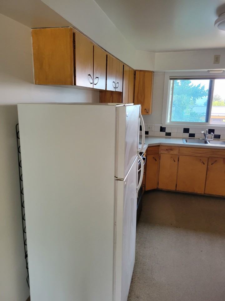 1924 Winne Ave #1924 - Photo 2 of 12